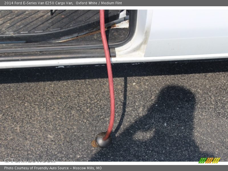 Oxford White / Medium Flint 2014 Ford E-Series Van E250 Cargo Van