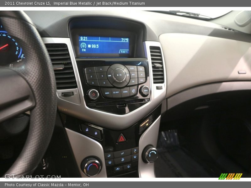 Imperial Blue Metallic / Jet Black/Medium Titanium 2011 Chevrolet Cruze LS