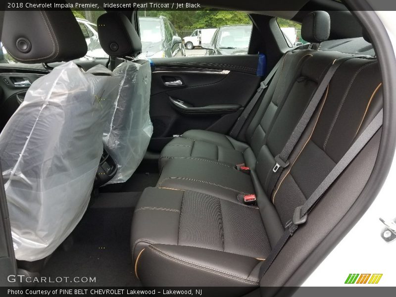 Iridescent Pearl Tricoat / Jet Black 2018 Chevrolet Impala Premier