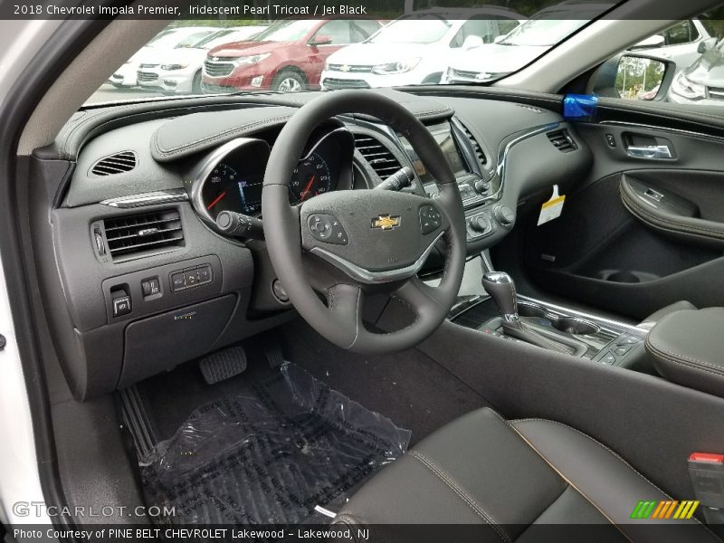 Iridescent Pearl Tricoat / Jet Black 2018 Chevrolet Impala Premier