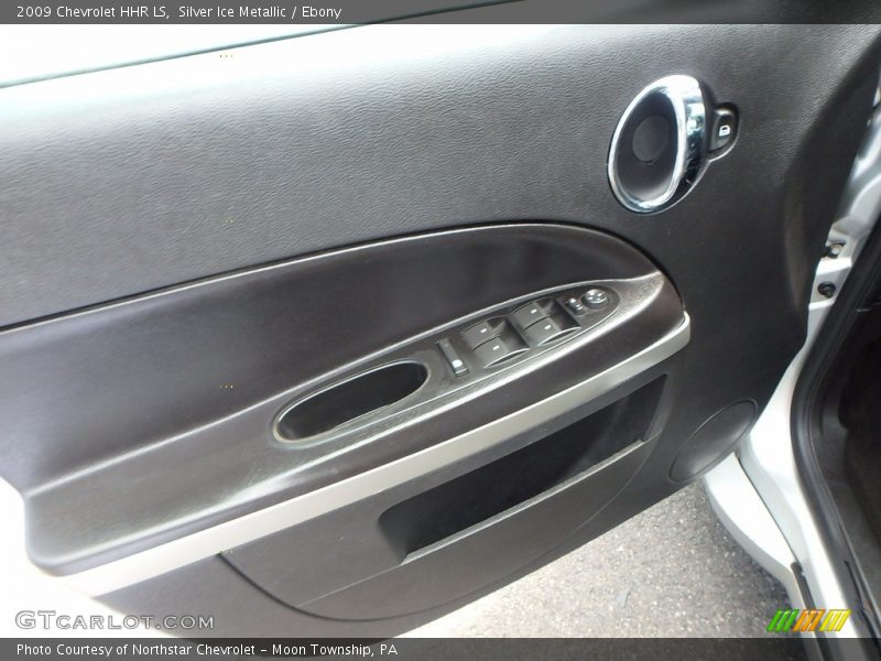 Silver Ice Metallic / Ebony 2009 Chevrolet HHR LS