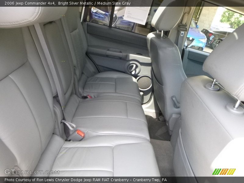 Bright Silver Metallic / Medium Slate Gray 2006 Jeep Commander 4x4