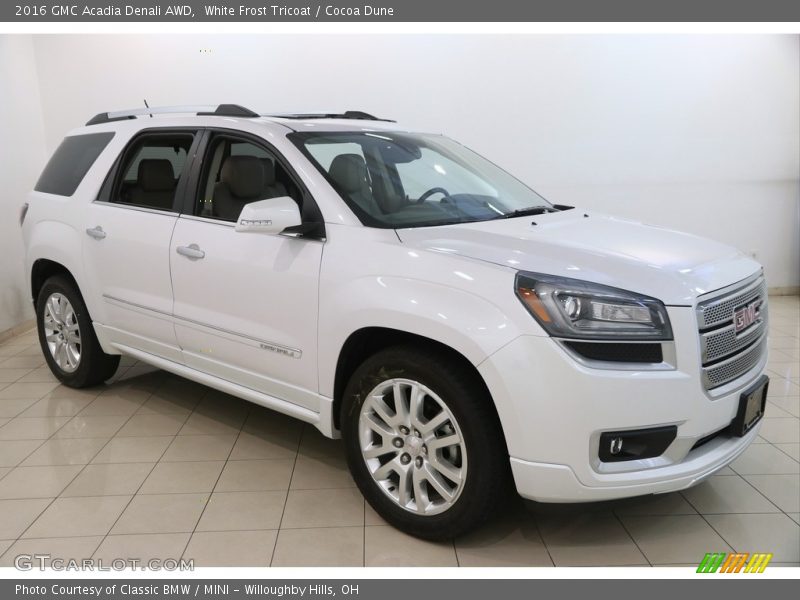 Front 3/4 View of 2016 Acadia Denali AWD