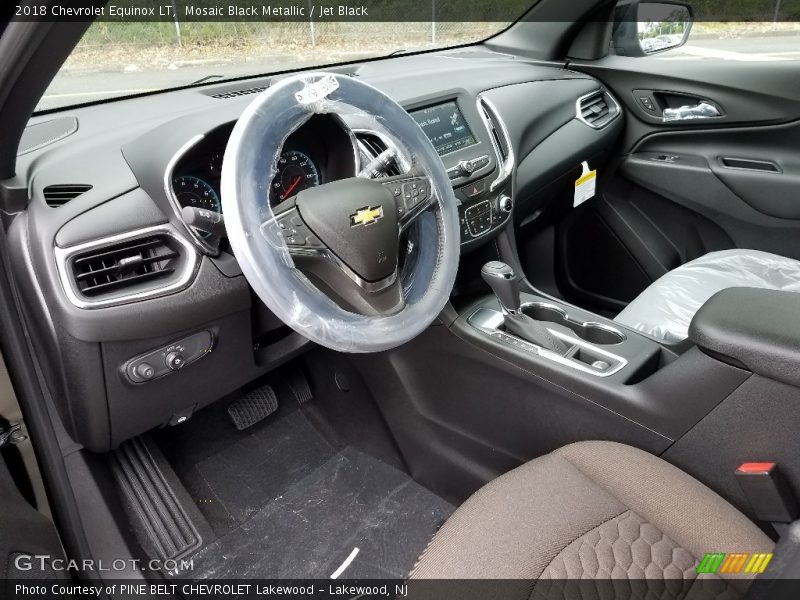 Mosaic Black Metallic / Jet Black 2018 Chevrolet Equinox LT