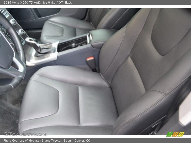 Ice White / Off-Black 2016 Volvo XC60 T5 AWD