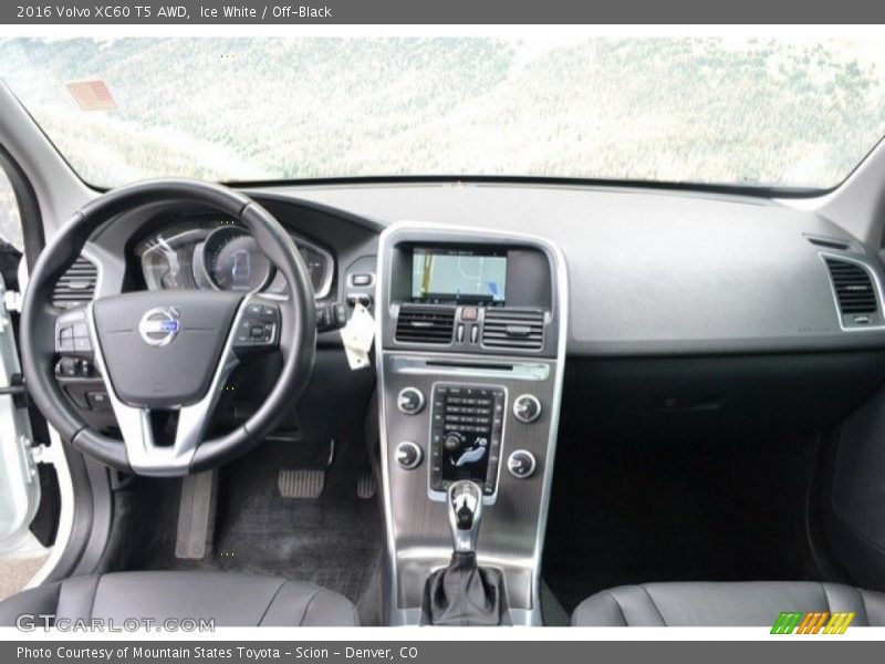 Ice White / Off-Black 2016 Volvo XC60 T5 AWD