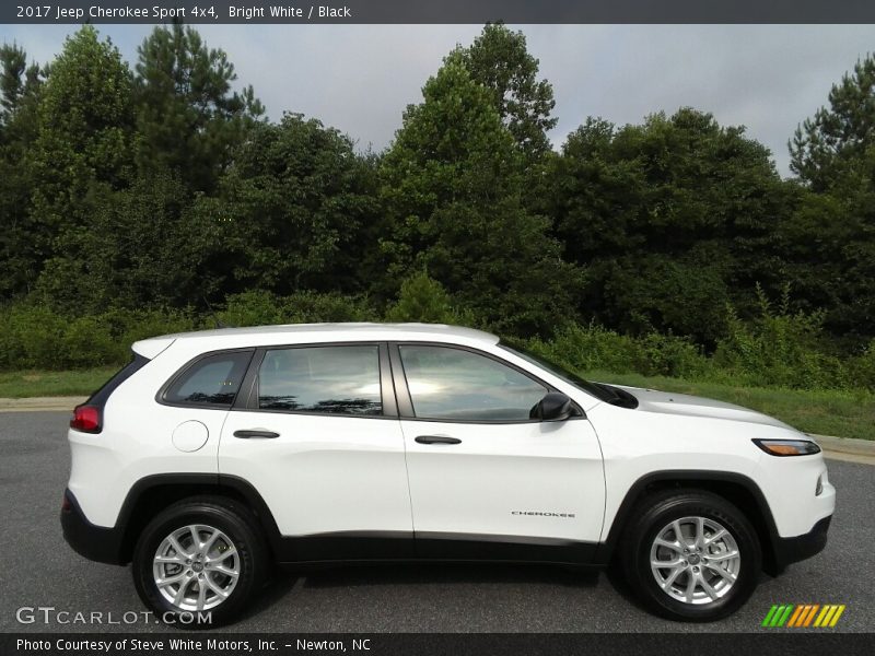 Bright White / Black 2017 Jeep Cherokee Sport 4x4