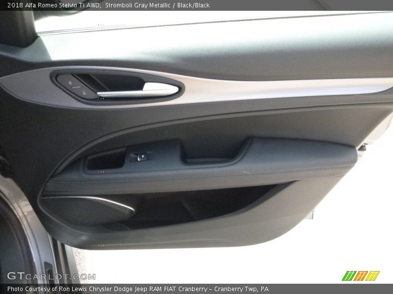 Stromboli Gray Metallic / Black/Black 2018 Alfa Romeo Stelvio Ti AWD