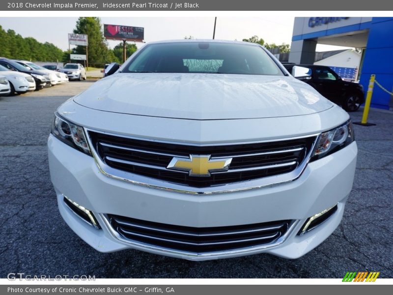 Iridescent Pearl Tricoat / Jet Black 2018 Chevrolet Impala Premier