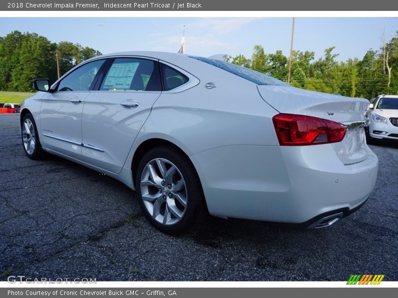 Iridescent Pearl Tricoat / Jet Black 2018 Chevrolet Impala Premier