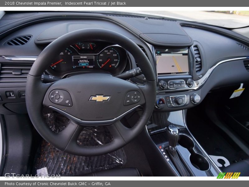 Iridescent Pearl Tricoat / Jet Black 2018 Chevrolet Impala Premier