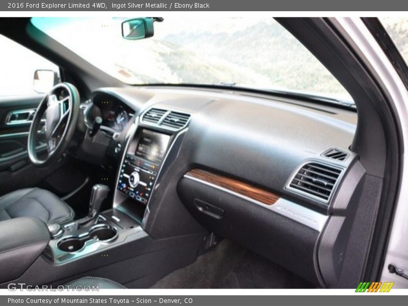Ingot Silver Metallic / Ebony Black 2016 Ford Explorer Limited 4WD