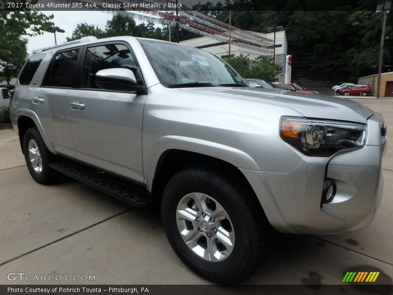 Classic Silver Metallic / Black 2017 Toyota 4Runner SR5 4x4
