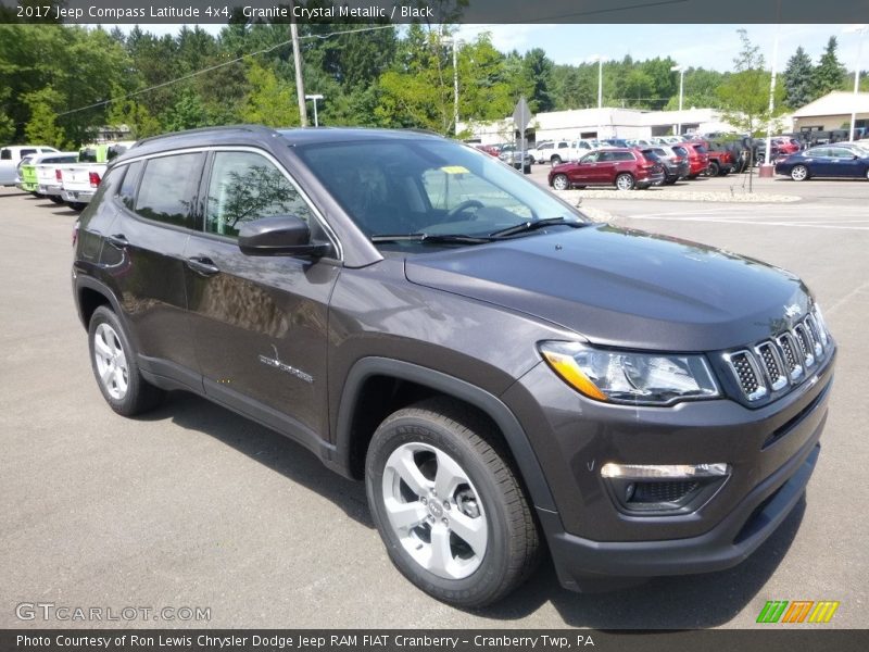 Granite Crystal Metallic / Black 2017 Jeep Compass Latitude 4x4