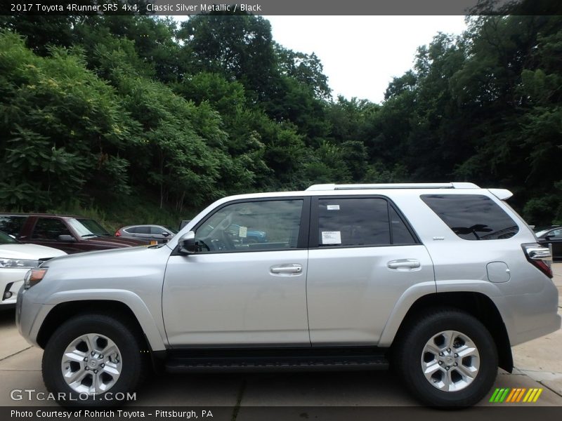 Classic Silver Metallic / Black 2017 Toyota 4Runner SR5 4x4