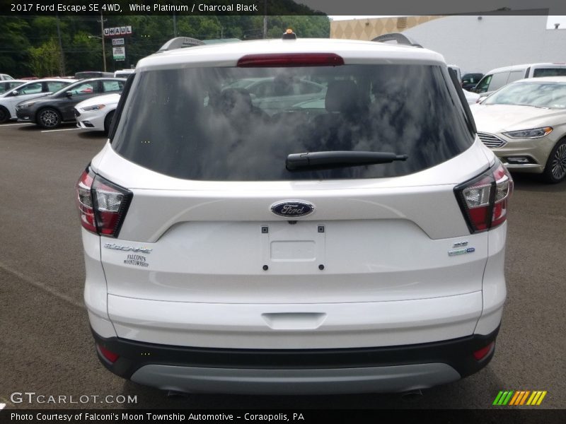 White Platinum / Charcoal Black 2017 Ford Escape SE 4WD