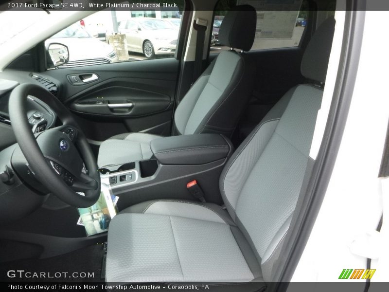 White Platinum / Charcoal Black 2017 Ford Escape SE 4WD