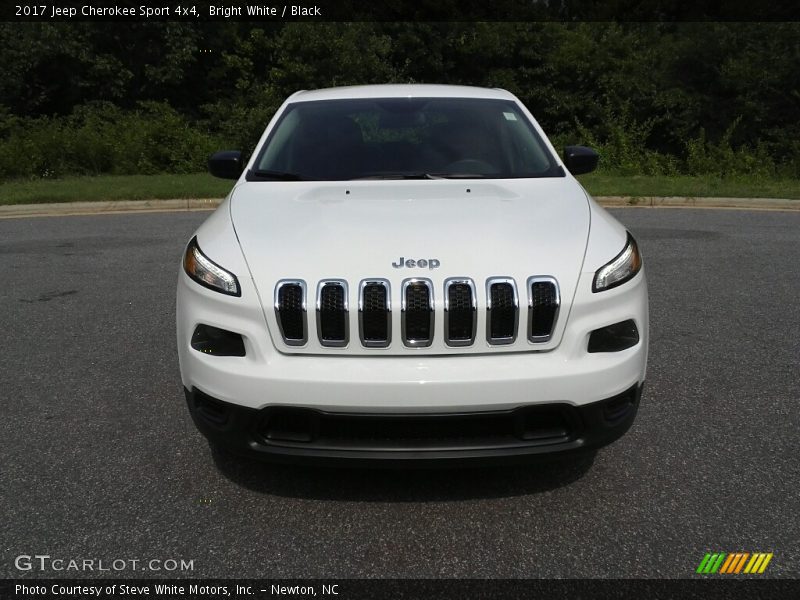 Bright White / Black 2017 Jeep Cherokee Sport 4x4