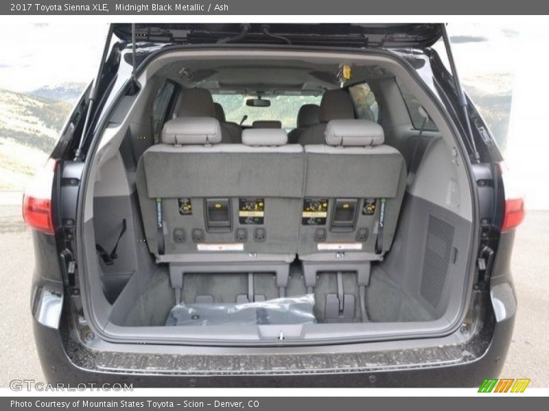 Midnight Black Metallic / Ash 2017 Toyota Sienna XLE