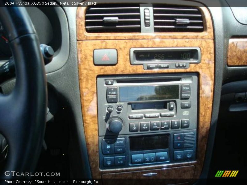 Metallic Silver / Black 2004 Hyundai XG350 Sedan