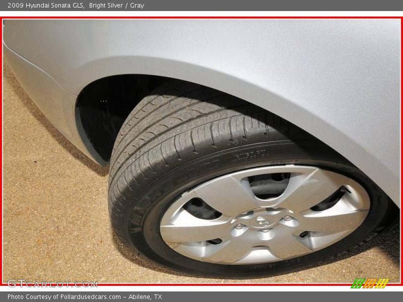 Bright Silver / Gray 2009 Hyundai Sonata GLS