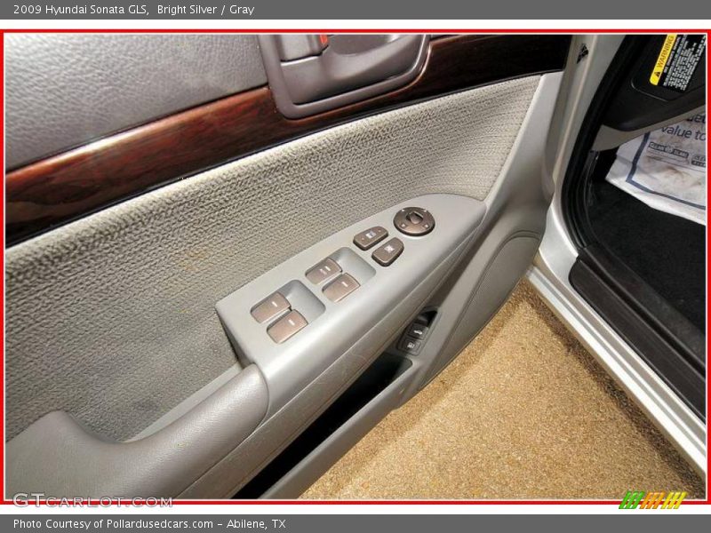 Bright Silver / Gray 2009 Hyundai Sonata GLS