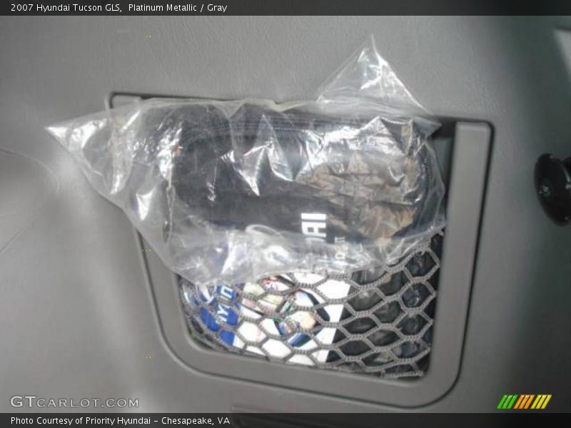 Platinum Metallic / Gray 2007 Hyundai Tucson GLS