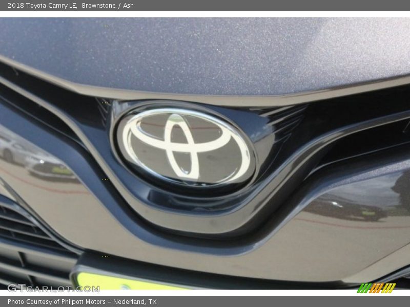 Brownstone / Ash 2018 Toyota Camry LE