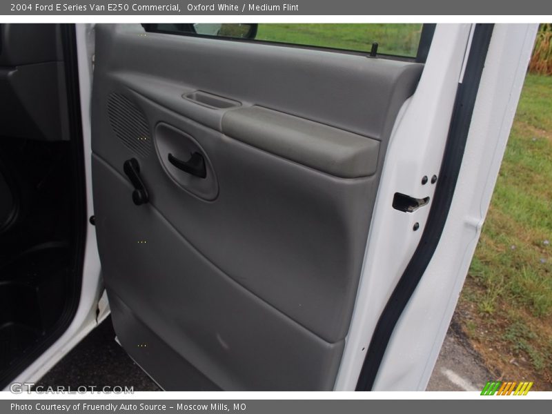 Oxford White / Medium Flint 2004 Ford E Series Van E250 Commercial