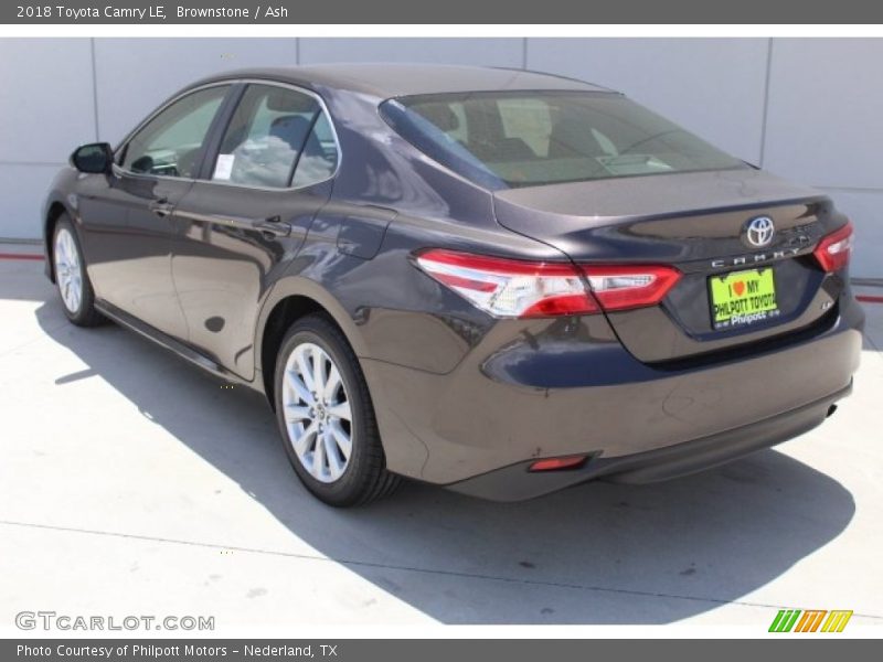 Brownstone / Ash 2018 Toyota Camry LE