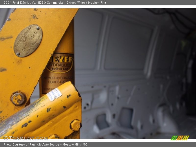 Oxford White / Medium Flint 2004 Ford E Series Van E250 Commercial