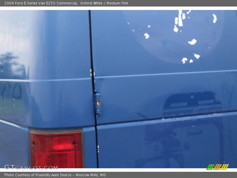 Oxford White / Medium Flint 2004 Ford E Series Van E250 Commercial