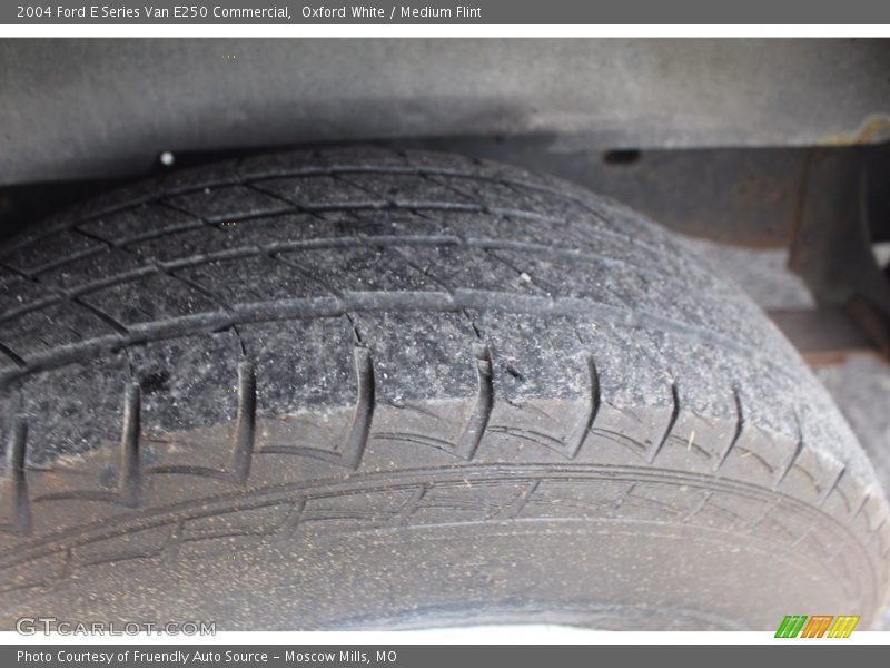 Oxford White / Medium Flint 2004 Ford E Series Van E250 Commercial