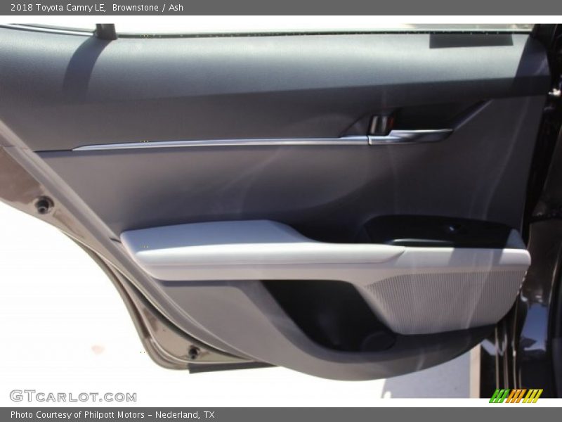 Brownstone / Ash 2018 Toyota Camry LE