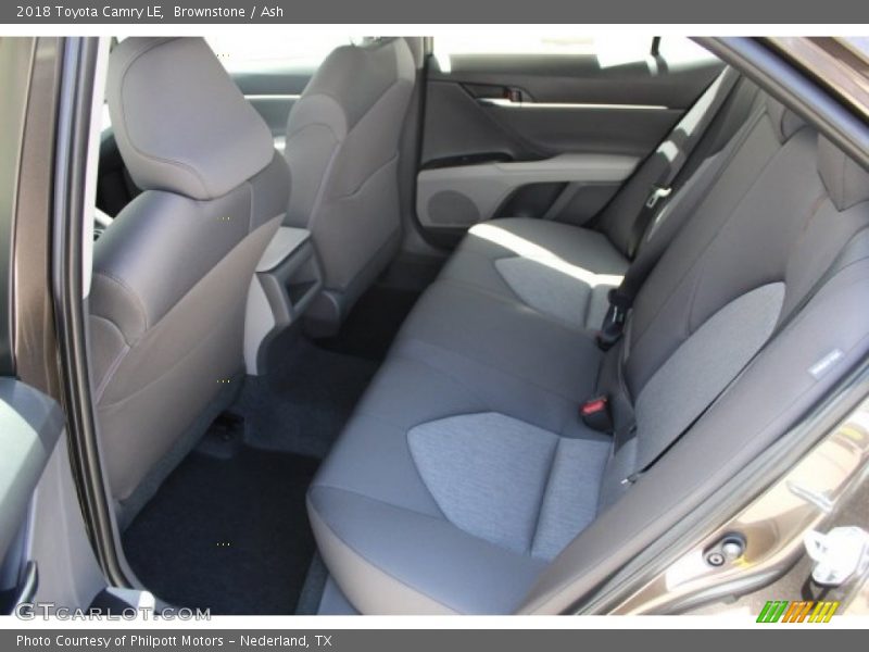 Brownstone / Ash 2018 Toyota Camry LE