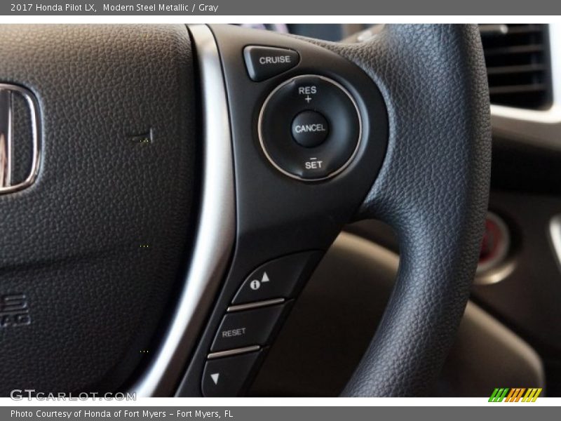 Modern Steel Metallic / Gray 2017 Honda Pilot LX