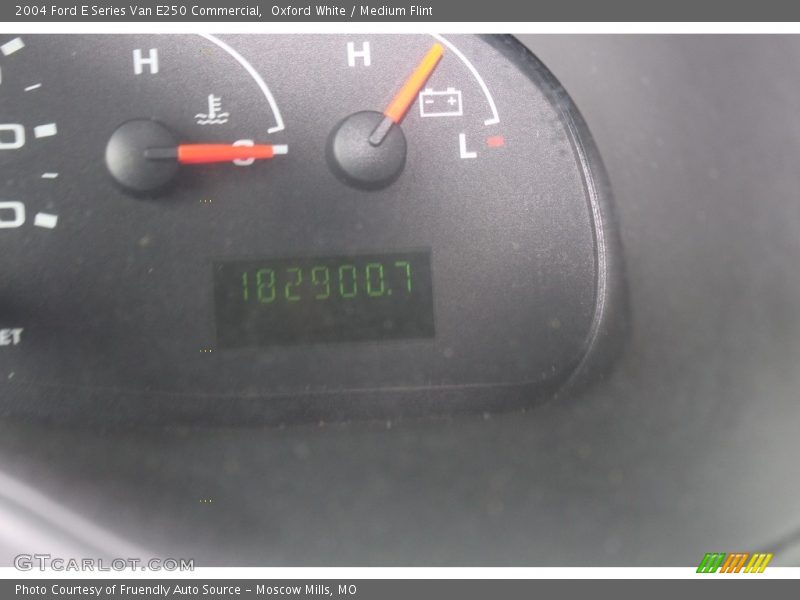 Oxford White / Medium Flint 2004 Ford E Series Van E250 Commercial