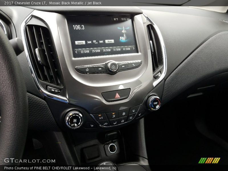 Mosaic Black Metallic / Jet Black 2017 Chevrolet Cruze LT