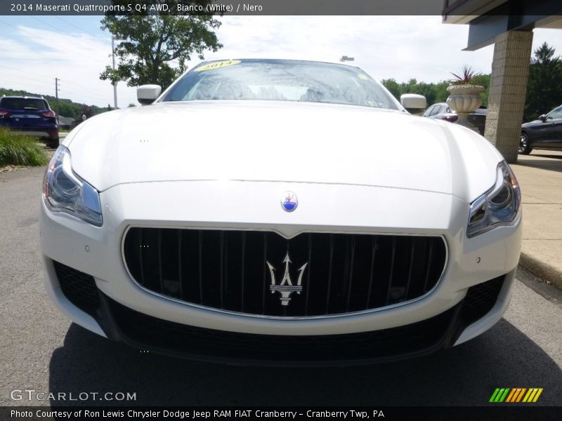 Bianco (White) / Nero 2014 Maserati Quattroporte S Q4 AWD