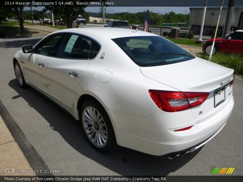 Bianco (White) / Nero 2014 Maserati Quattroporte S Q4 AWD
