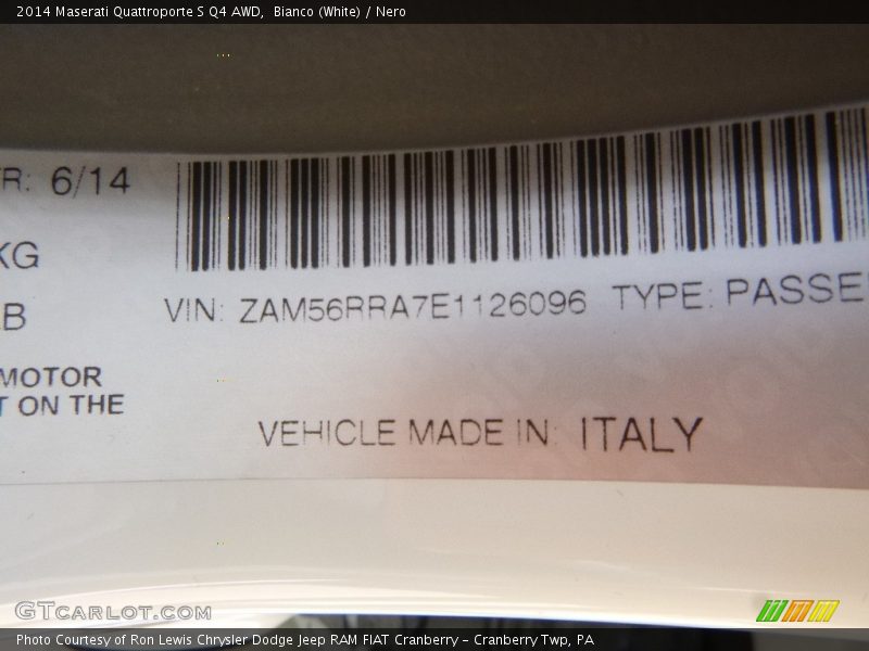 Bianco (White) / Nero 2014 Maserati Quattroporte S Q4 AWD