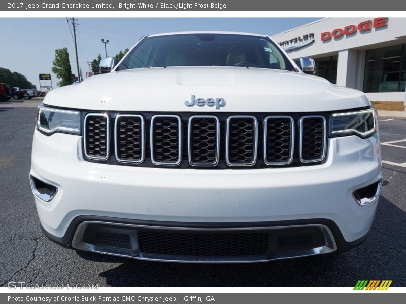 Bright White / Black/Light Frost Beige 2017 Jeep Grand Cherokee Limited