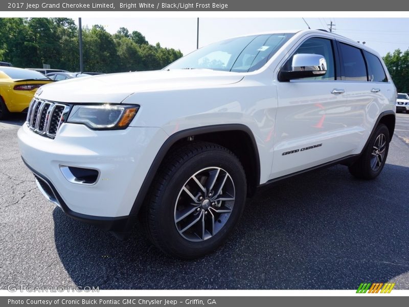 Bright White / Black/Light Frost Beige 2017 Jeep Grand Cherokee Limited