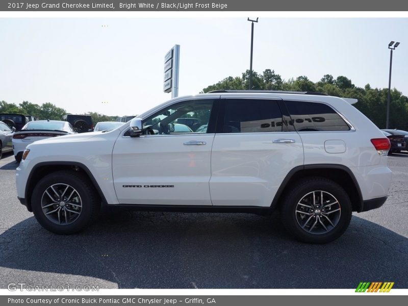 Bright White / Black/Light Frost Beige 2017 Jeep Grand Cherokee Limited