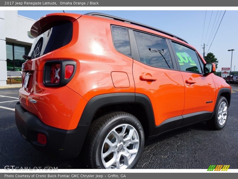 Omaha Orange / Black 2017 Jeep Renegade Latitude
