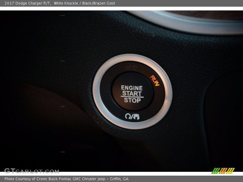 White Knuckle / Black/Brazen Gold 2017 Dodge Charger R/T