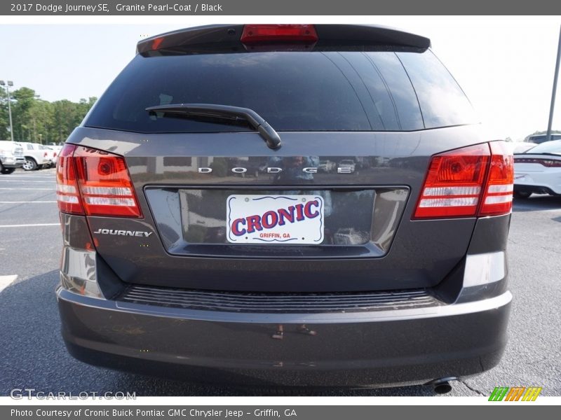 Granite Pearl-Coat / Black 2017 Dodge Journey SE
