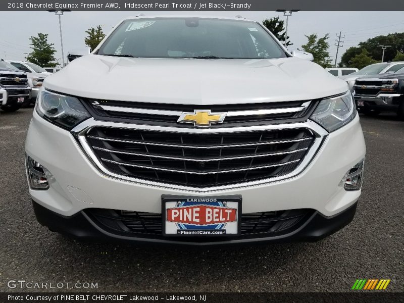 Iridescent Pearl Tricoat / Jet Black/­Brandy 2018 Chevrolet Equinox Premier AWD