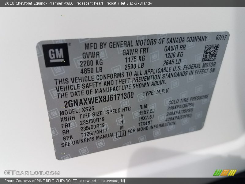 Iridescent Pearl Tricoat / Jet Black/­Brandy 2018 Chevrolet Equinox Premier AWD