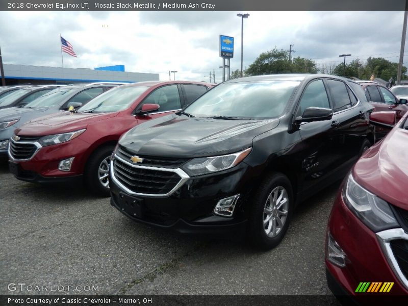 Mosaic Black Metallic / Medium Ash Gray 2018 Chevrolet Equinox LT